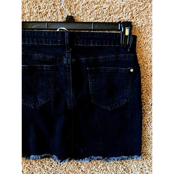 Canton Walker Black Denim Distressed Hem Jean Mini Skirt XS Festival Western - Picture 6 of 9